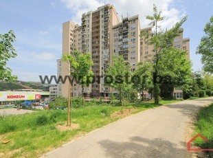 Potpuno adaptiran trosoban stan dvostrane orijentacije i funkcionalnog rasporeda sa lođom, naselje Alipašino Polje